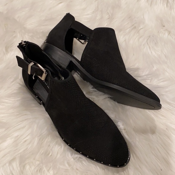 Steven by Steve Madden Cirsi Black Ankle Bootie - Picture 12 of 12